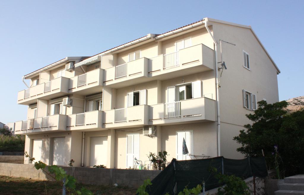 Apartments Miki Pag Town Exterior foto